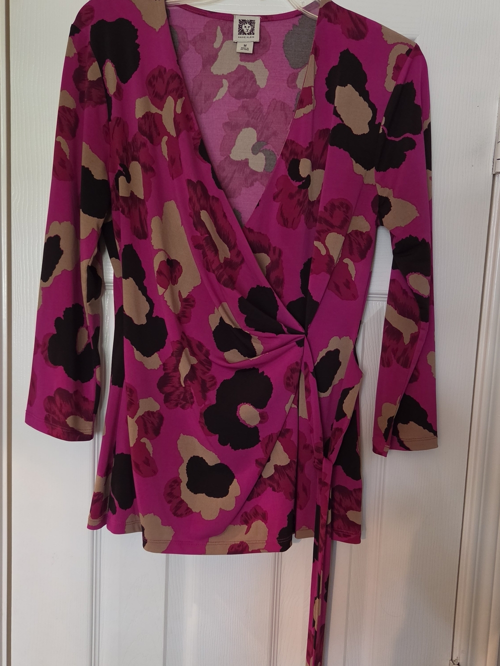 Anne Klein Floral Wrap Blouse in Pink & Black Size Medium